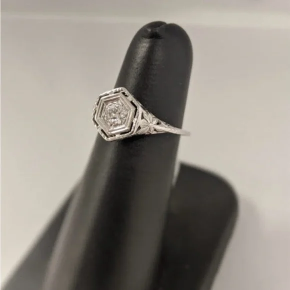 Elegant Early 1900s Vintage 18k White Gold Natural Old European Diamond Ring 6 - Picture 5 of 7